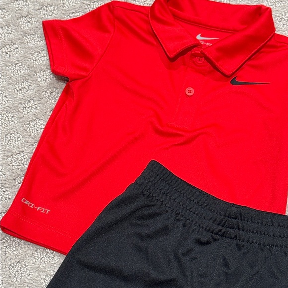 Nike Dri-Fit Set - Picture 2 of 6